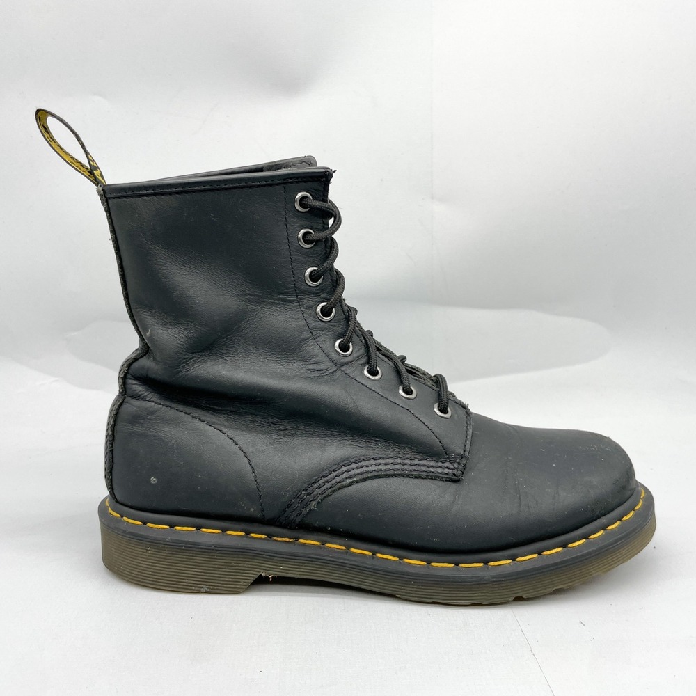 Dr Doc Martens 1460 Womens 9 Black Leather 8Eye Combat Boots Goth Grunge Classic